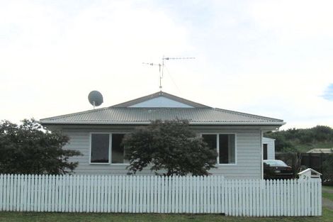 Photo of property in 23 Spackman Crescent, Paraparaumu, 5032