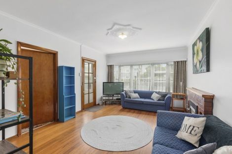 Photo of property in 33 East Street, Petone, Lower Hutt, 5012