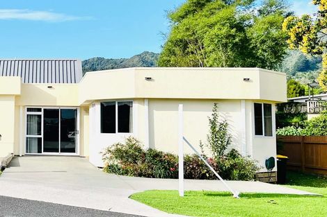 Photo of property in 90 Victoria Street, Coromandel, 3506
