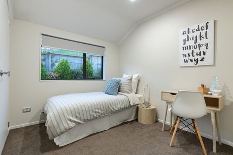 Photo of property in 14 Tarn Close, Pyes Pa, Tauranga, 3112