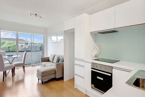 Photo of property in 10/11 Kingsway Avenue, Sandringham, Auckland, 1025
