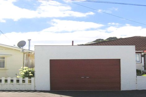 Photo of property in 63 Strathavon Road, Miramar, Wellington, 6022