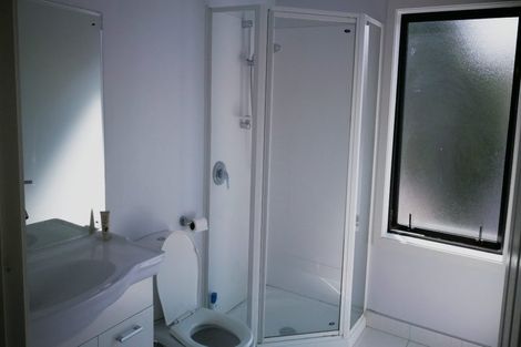 Photo of property in 26a Raleigh Road, Northcote, Auckland, 0627