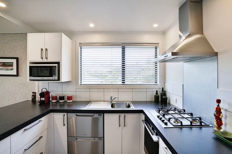 Photo of property in 35 Pioneer Crescent, Helensburgh, Dunedin, 9010