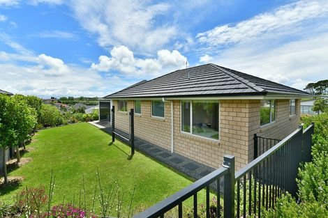 Photo of property in 24 Discovery Drive, Gulf Harbour, Whangaparaoa, 0930