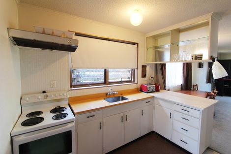 Photo of property in 2/4 Ray Small Drive, Papakura, 2110