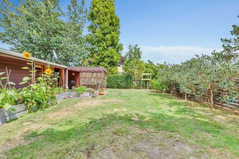Photo of property in 1 Tupara Crescent, Kawaha Point, Rotorua, 3010