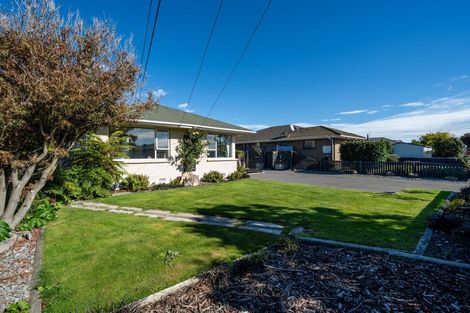 Photo of property in 14 Bideford Place, Dallington, Christchurch, 8061