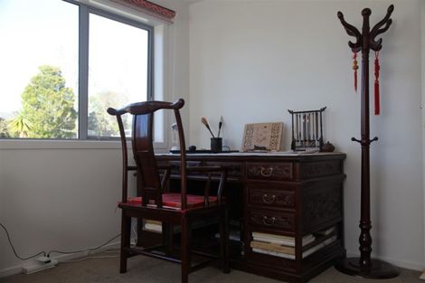 Photo of property in 3 Julia Place, Totara Vale, Auckland, 0629