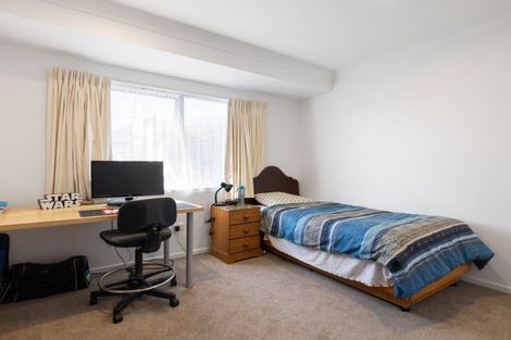 Photo of property in 24 Highgrove Drive, Grandview Heights, Hamilton, 3200