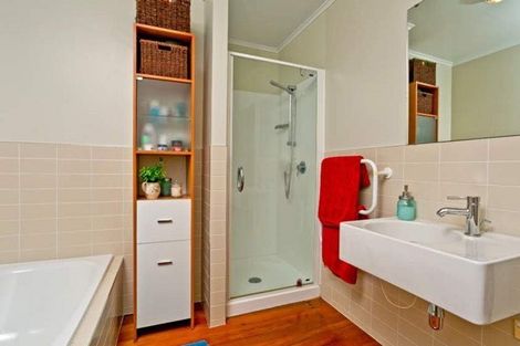 Photo of property in 93 Mountbatten Avenue, Hillcrest, Auckland, 0627