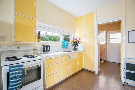 Photo of property in 28 Lansdowne Crescent, Lansdowne, Masterton, 5810