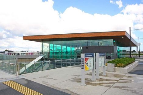 Photo of property in 3d Mountain Road, Mount Wellington, Auckland, 1060