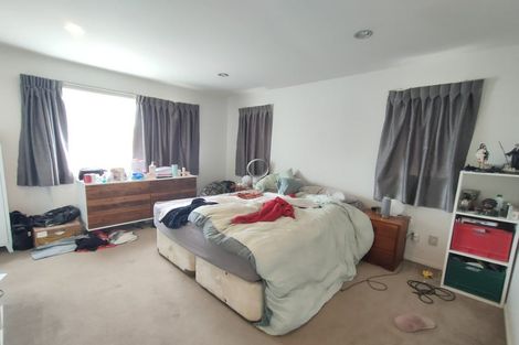 Photo of property in 6b Gossamer Drive, Pakuranga Heights, Auckland, 2010