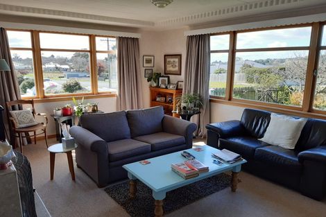 Photo of property in 68 Awamoa Road, Holmes Hill, Oamaru, 9401