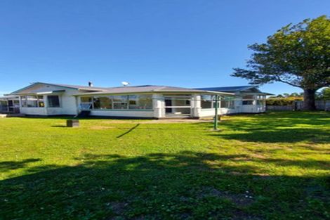 Photo of property in 1394 Devon Road, Brixton, Waitara, 4382