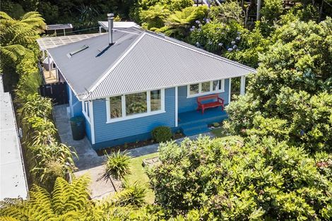 Photo of property in 65 Airlie Road, Plimmerton, Porirua, 5026