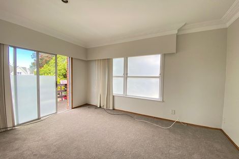Photo of property in 38 Beaubank Road, Kelston, Auckland, 0602