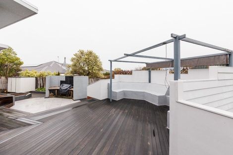 Photo of property in 7 Galea Grove, Kelvin Grove, Palmerston North, 4414