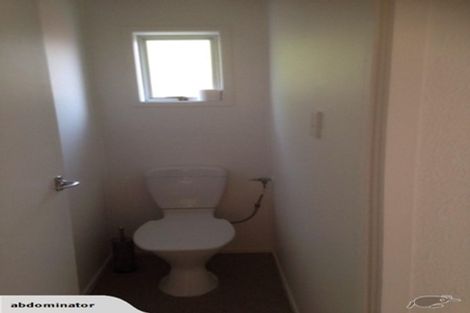 Photo of property in 2/17 Capilano Place, Glenfield, Auckland, 0629