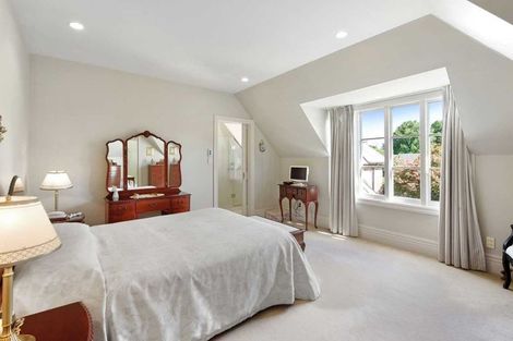 Photo of property in 12 Makora Street, Fendalton, Christchurch, 8041