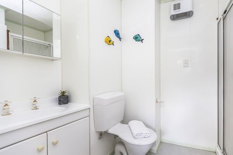 Photo of property in 112 Sutherland Road, Melrose, Wellington, 6023