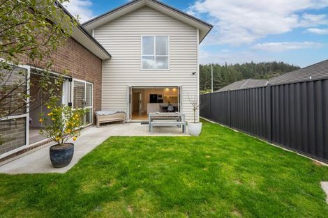 Photo of property in 37 Somerby Mews, Silverstream, Upper Hutt, 5019