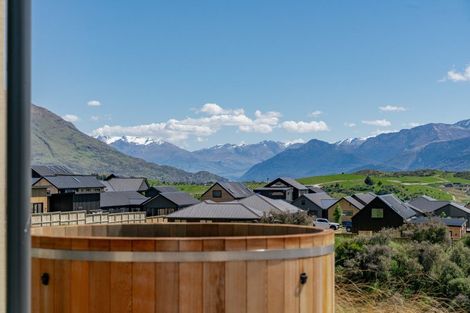 Photo of property in 11a Double Cone Road, Jacks Point, Queenstown, 9371