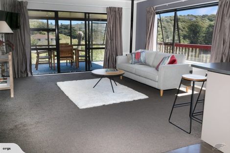 Photo of property in 42 Sailmaker Close, Whitby, Porirua, 5024