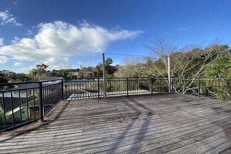 Photo of property in 4 Lynngate Place, Hillcrest, Auckland, 0627