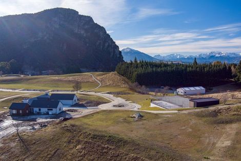 Photo of property in 16 Ranch Terrace, Wanaka, 9382