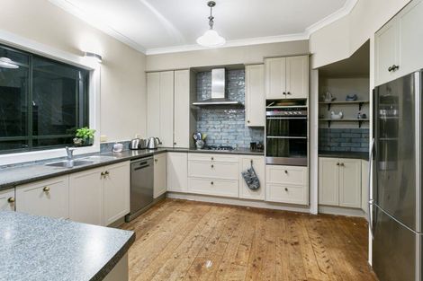 Photo of property in 386 Upper Harbour Drive, Greenhithe, Auckland, 0632