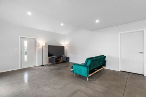 Photo of property in 48 Binns Road, Karioitahi, Waiuku, 2683