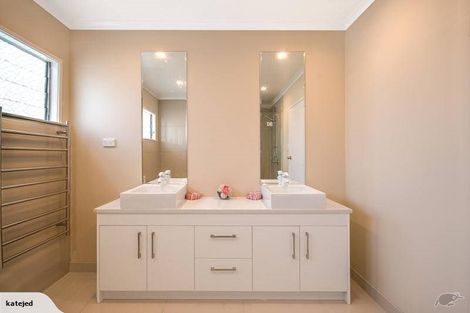 Photo of property in 75 Mountbatten Avenue, Hillcrest, Auckland, 0627