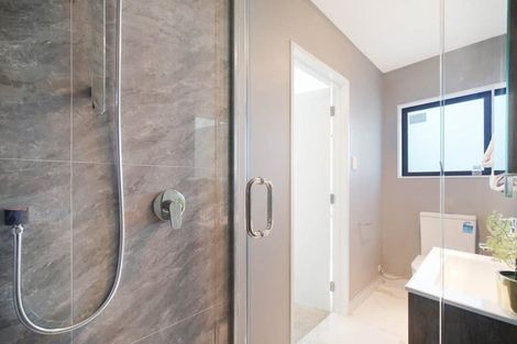 Photo of property in 3/32 Sunlands Drive, Manurewa, Auckland, 2102