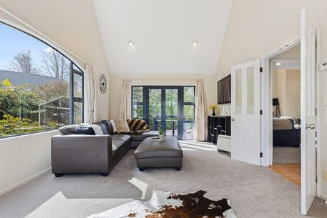 Photo of property in 366 Sawyers Arms Road, Harewood, Christchurch, 8051