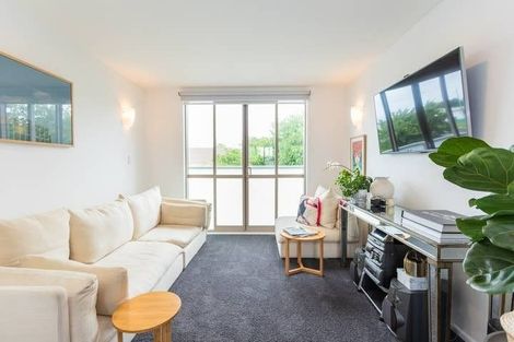 Photo of property in 1/1a Haverstock Road, Sandringham, Auckland, 1025