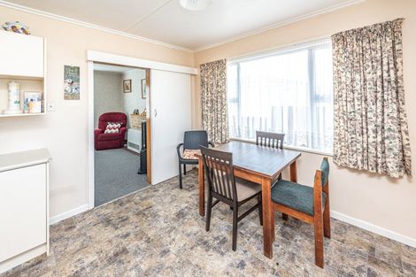 Photo of property in 203 Cornfoot Street, Castlecliff, Whanganui, 4501