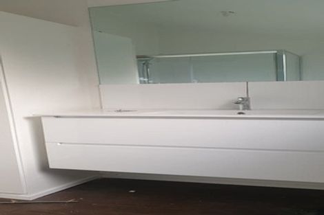 Photo of property in 62 Bradbury Road, Botany Downs, Auckland, 2010