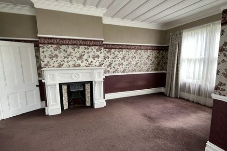 Photo of property in 215 Bridge Street, Bulls, 4818
