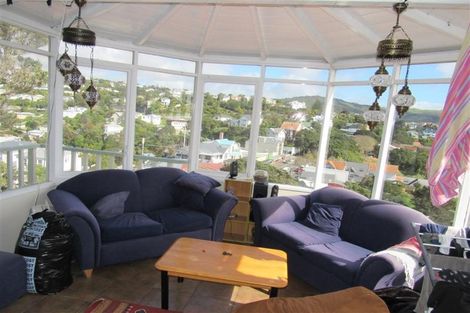 Photo of property in 7 Saint Michaels Crescent, Kelburn, Wellington, 6012