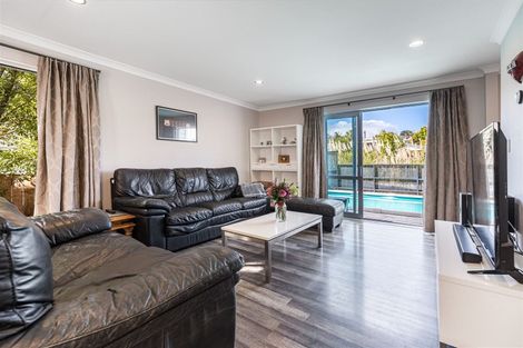 Photo of property in 13 Merwood Lane, Devonport, Auckland, 0624