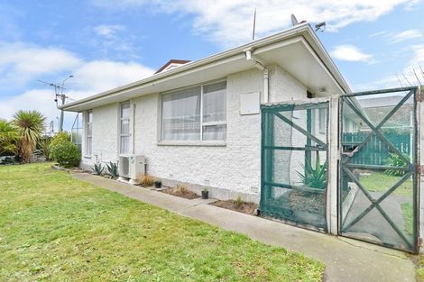 Photo of property in 1/70 Hawke Street, New Brighton, Christchurch, 8083