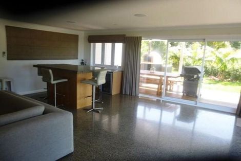 Photo of property in 24 Bevyn Street, Castor Bay, Auckland, 0620