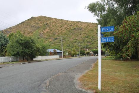 Photo of property in 2 Park Lane, Omarama, 9412