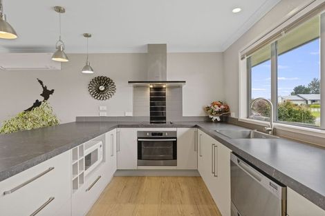 Photo of property in 136 Victory Drive, Wharewaka, Taupo, 3330