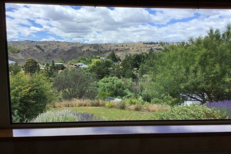 Photo of property in 17 Craig Place, Bridge Hill, Alexandra, 9320