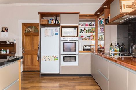 Photo of property in 46 Swinburn Street, Dannevirke, 4930