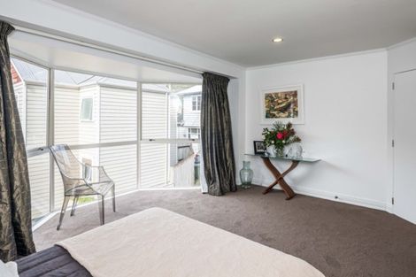Photo of property in 1/14c Glenmore Street, Thorndon, Wellington, 6011