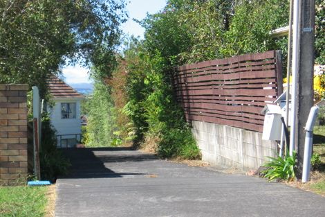 Photo of property in 2/104 Arran Road, Browns Bay, Auckland, 0630